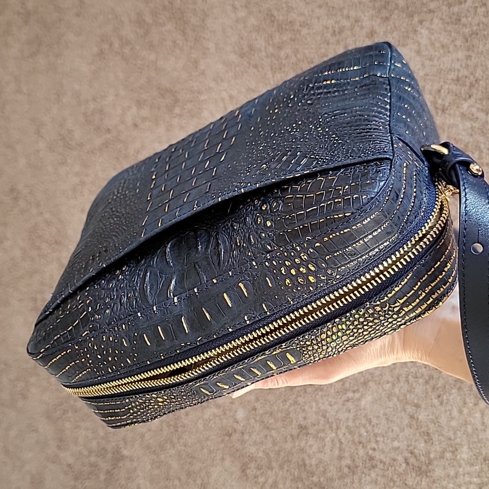NWT Brahmin Shea Ink Inverness Navy Gold Croc Embossed Leather Crossbody - Picture 13 of 14
